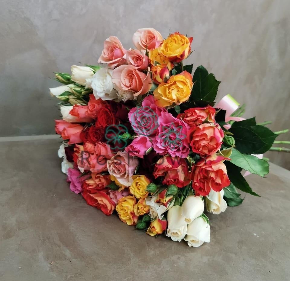 Букет цветов из: Розы в Загорьевские дали