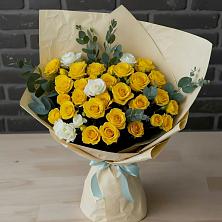 Букет цветов из:  Розы в Загорьевские дали