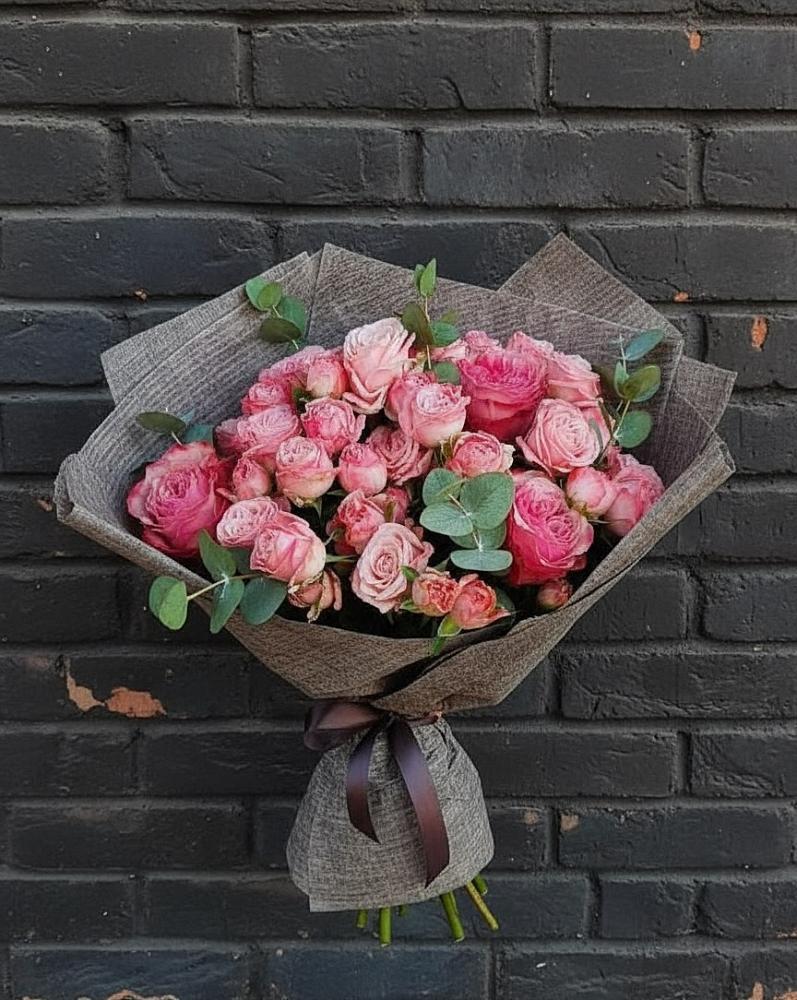 Букет цветов из: Розы в Загорьевские дали