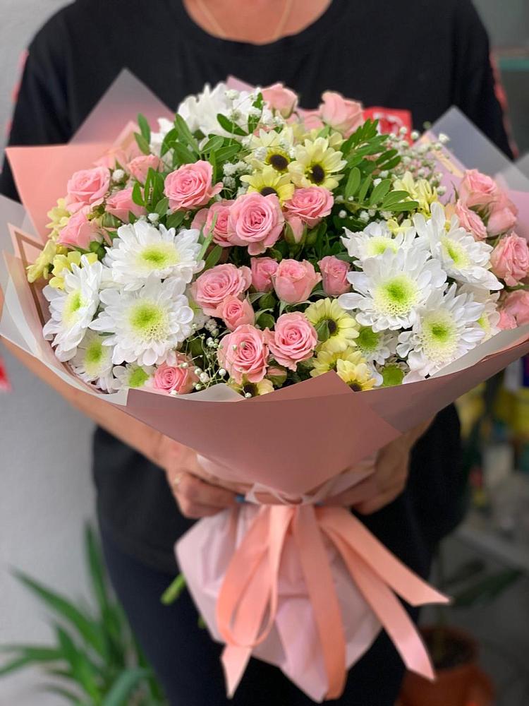 Букет цветов из: Розы и Хризантемы в Загорьевские дали