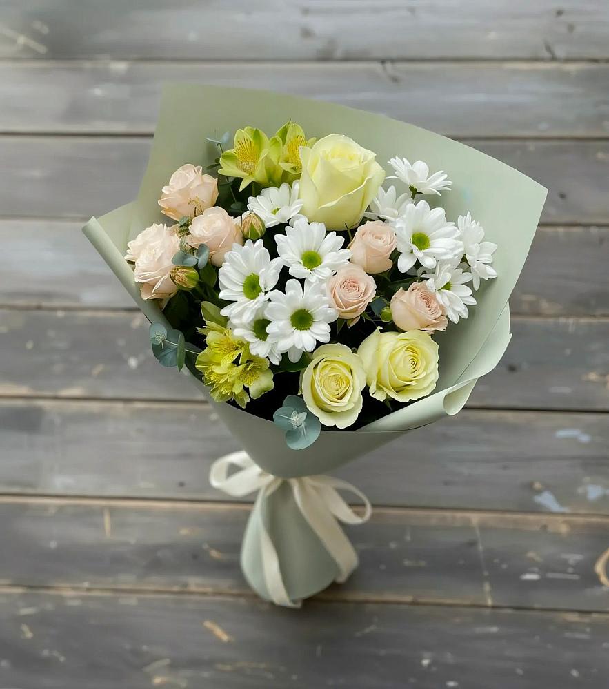 Букет цветов из: Альстромерии, Розы и Хризантемы в Загорьевские дали