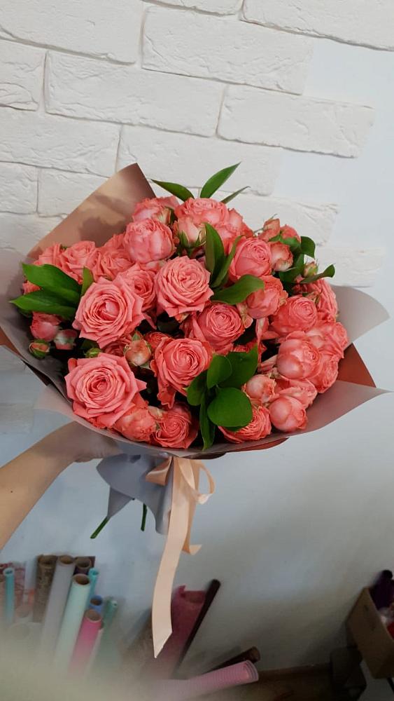 Букет цветов из: Розы в Загорьевские дали