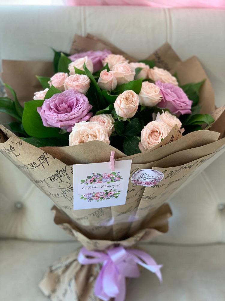 Букет цветов из: Розы в Загорьевские дали