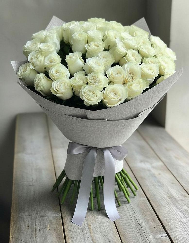 Букет 35 Белых роз в Загорьевские дали