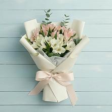 Букет цветов из:  Альстромерии #REPLACE_PRED# Загорьевские дали