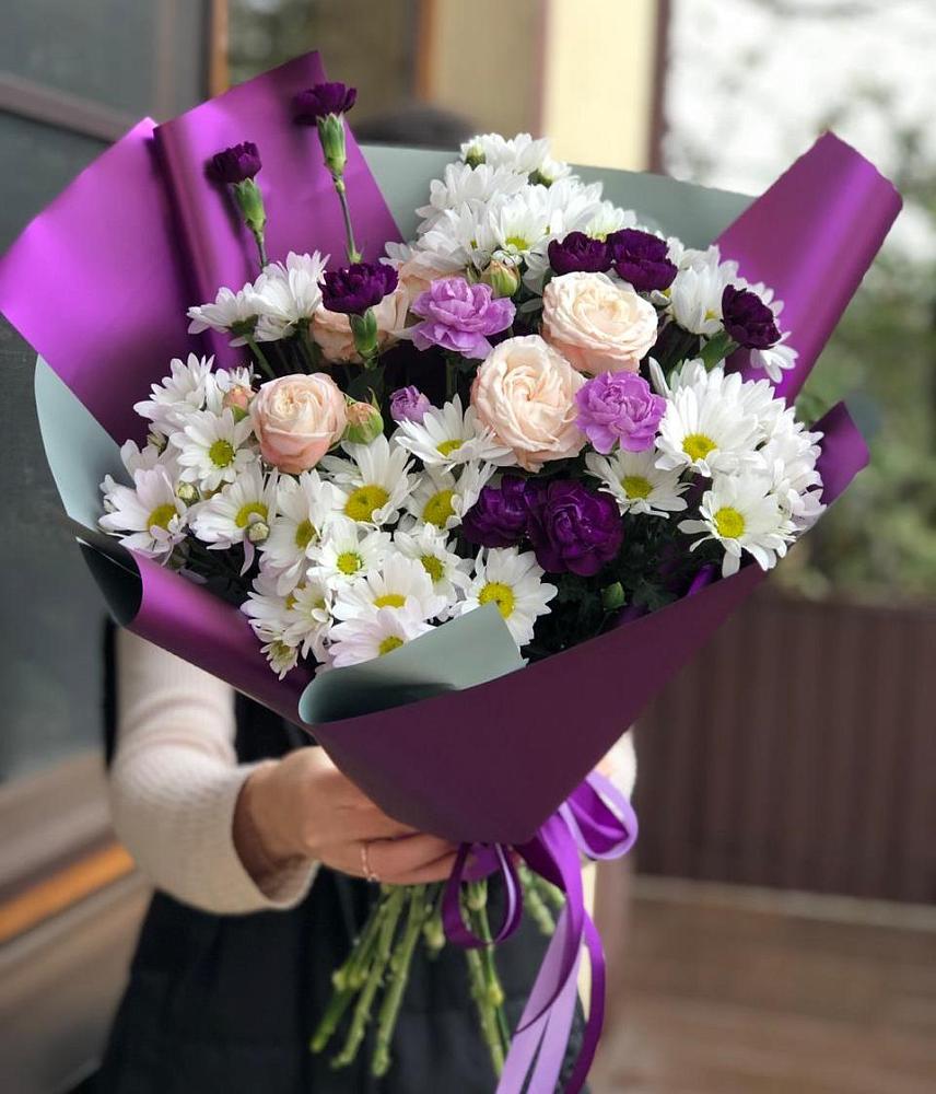 Букет цветов из: Хризантемы, Гвоздики и Розы в Загорьевские дали