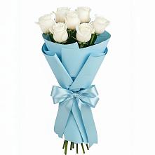 Букет 7 белых роз Проуд в Загорьевские дали