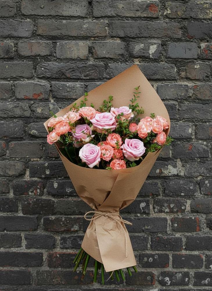 Букет цветов из: Розы в Загорьевские дали