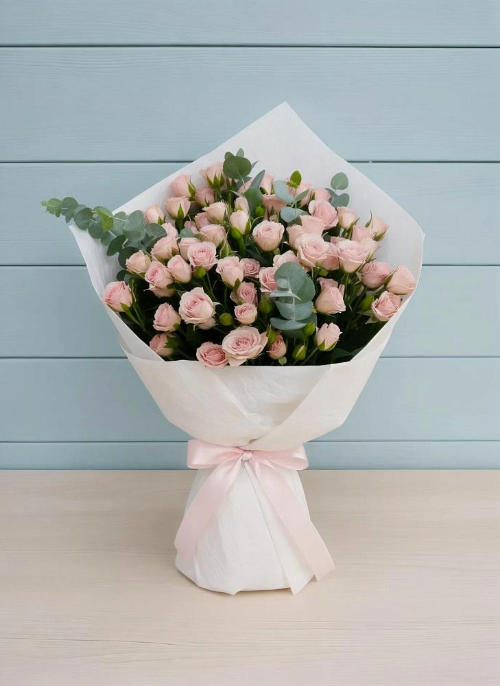 Букет цветов из: Розы в Загорьевские дали