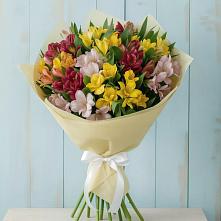 Букет цветов из:  Альстромерии в Загорьевские дали