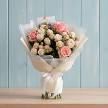 Букет цветов из:  Розы в Загорьевские дали