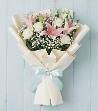 Букет цветов из:  Лилии в Загорьевские дали