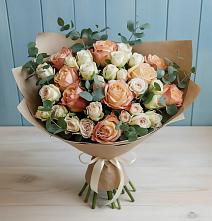 Букет цветов из:  Альстромерии и Розы #REPLACE_PRED# Загорьевские дали